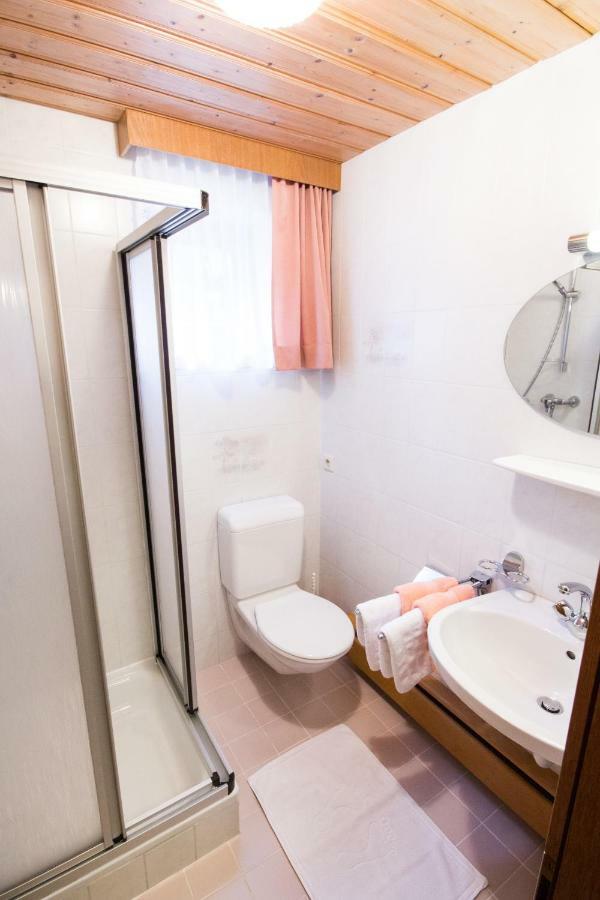Haus Vlcek Apartment เนาดาส ภายนอก รูปภาพ
